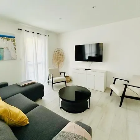 Villa La Foret D'armotte 12 By Avecoeur *